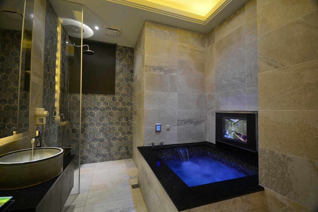 Hea Duenn Motel Taichung Exterior photo